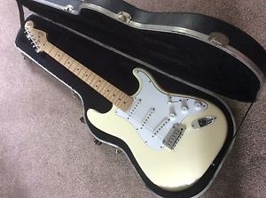 USA American 1994 40th anniversary Fender stratocaster  red label case
