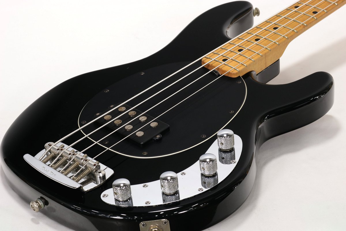 Used MUSIC MAN / Sting Ray SR-4 Black / Maple Music Man from JAPAN EMS