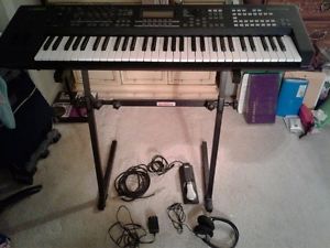 Yamaha synthesizer, professional keyboard, weighted keys, 61 key, MOXF6,
