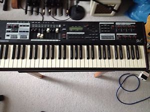 Hammond SK1 61 Note Organ with Gator Case