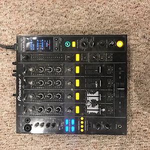 Pioneer DJM 800 Mixer