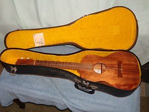 Kamaka Vintage 1969 Baritone Ukelele
