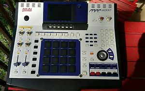Akai Mpc 4000 Sampler