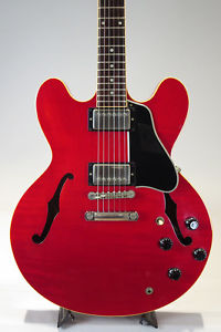 Gibson ES-335 Dot Plain Cherry 2000 Regular Condition With Hard Case