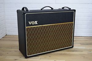Vox AC30 CC2 2x12 tube guitar amp combo excellent-used amplifier for sale
