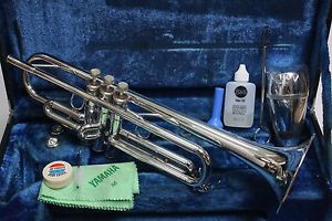 Yamaha YTR732 Professional TRUMPET Vintage Silver Mouthpiece HARD CASE Bb Brass