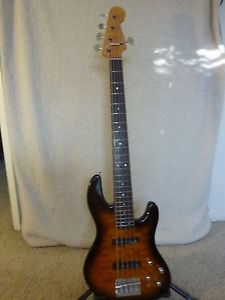 Fender Deluxe 24 V Electric Bass