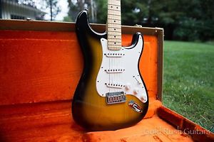 2004 Fender American  Stratocaster Standard 2-Tone Sunburst