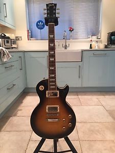 Gibson Les Paul Standard 2004 In Tobacco Sunburst with original Gibson case.