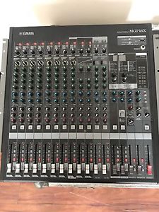 Yamaha MGP16x mixing Desk