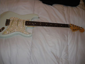 Fender Deluxe Roadhouse Stratocaster Sonic Blue Rosewood