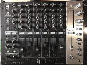 PIONEER DJM-1000 Dj Mixer And Odyssey Case Excellent Condition.
