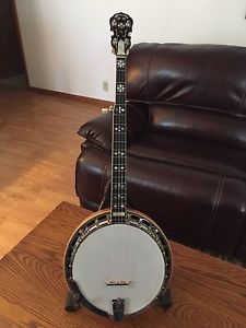 BEAUTIFUL ED FUCHS CUSTOM 5-STRING BANJO- EXCELLENT CONDITION. Great value!