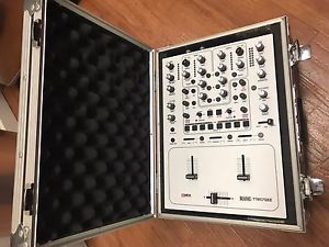 Rane TTM57MKII 2-Channel DJ Battle Mixer Dual USB Serato DJ With Case EXTRAS