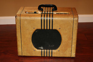 1955 Supro Valco Chicago 51 Tweed Tube amplifier