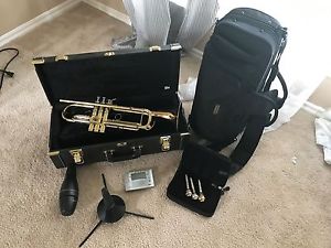 Yamaha Xeno Bb Trumpet. Model YTR8335RG. Used-Good condition