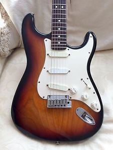 FENDER STRAT PLUS DELUXE USA  STRATOCASTER 1991 ORIGINAL CASE