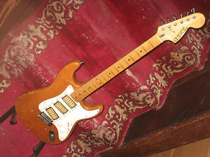 Univox Ripper 1970s Strat Style Matsumoku Solid Body Electric Guitar Vintage MIJ