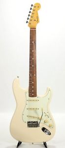 Fender Japan Stratocaster ST62-TX Vintage White 2013 Made in Japan E-guitar