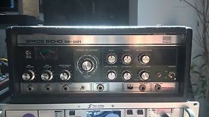 Roland RE 201 Space Echo