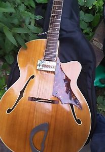 Vintage 1960's Framus Missouri 5/60 archtop guitar with Hofner pickup