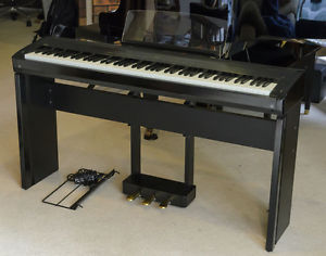 Kawai ES6 88 note, fully weighted, electric piano with extras