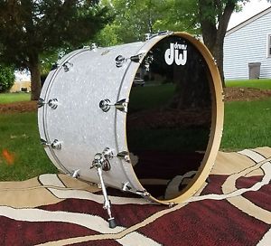 WOW 28" × 20" dw collector series bass drum in "WMP"  "Bigger than Bonham" WOW