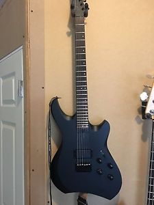Line 6 Variax Shuriken -  Matte Black - Gig Bag, Cable, Charger