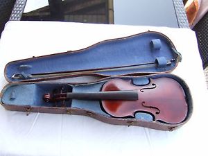 violon ancien marqué au fer