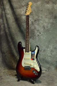 Fender USA American Elite Stratocaster RW 3-Color Sunburst Made in USA E-guitar