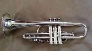 VINTAGE SILVER NEW YORK BACH STRADIVARIUSPRO CORNET MODEL 10-59 GREAT PLAYER!