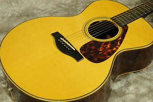YAMAHA LJ-26 Acoustic-Guitar