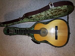 OSCAR TELLER VINTAGE CLASSICAL GUITAR 1972 GERMAN MADE RARE WOOD, PROJECT PARTS