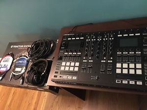 Traktor Kontrol S8 DJ Bundle *PERFECT Condition*