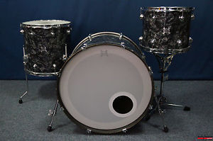Pommerenke Custom Shellset in "Black Diamond"  -  24,13,16"