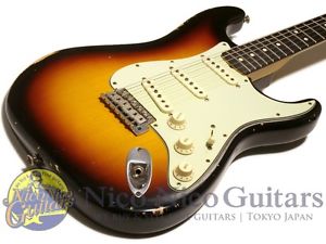 Fender 2015 '63 Stratocaster Relic (Sunburst) Electric Guitar Free shipping