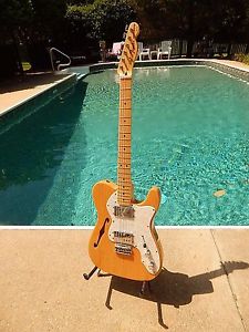 Fender Classic 72 Telecaster Thinline Tele W/Hard Case