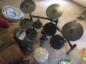 Alesis DM8 Pro Kit