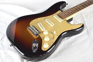 Fender, USA FSR AMERICAN STANDARD STRATOCASTER V-Neck Mystic, Hard Case