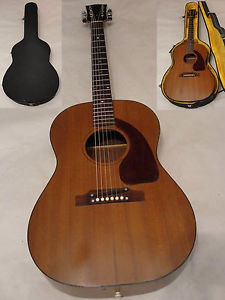1967 Gibson LG-0 Acoustic Guitar with hardshell gold interior case Natural