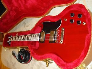 Gibson 2017 T SG Standard Cherry Burst With Hard Case & Matching Couch Strap