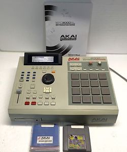 AKAI Professional MPC2000XL Drum Machine/Sequencer/Production Center-Excellent!!