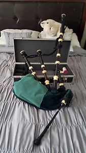 1998 Gibson Bagpipes