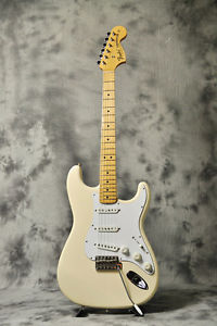 Fender Japan ST68-TX Vitage White Stratocaster Electric guitar E-guitar