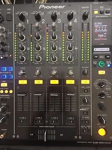 Pioneer DJM 900 Nexus Mixer with Marathon Flight Case