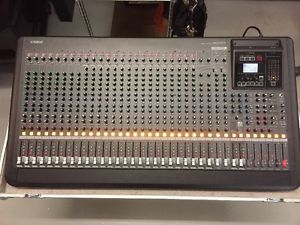 Yamaha MGP-32X 32-Channel Analog Mixer With Rack Case