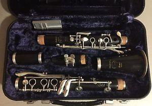 SELMER SIGNET Soloist Wood CLARINET  Just Serviced Very Nice Silver Keys