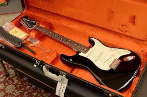 Fender USA American Vintage Fuctory Special Run 70's Stratocaster Used