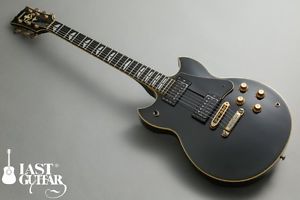 YAMAHA SG BLACK guitar w/Hard case/456
