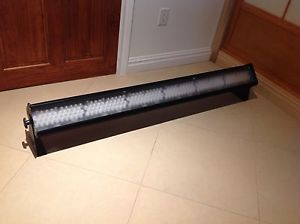 ETC Selador Pearl SELPE63 63" Six Cell LED 3200K-5600K 240 Luxeon Rebel x 2.5W